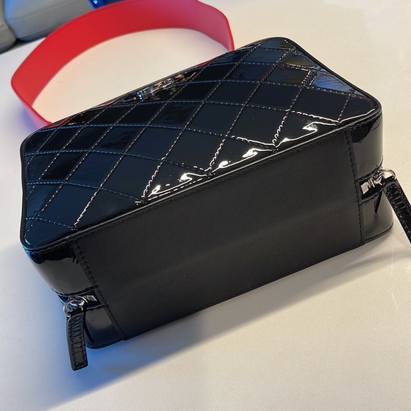 Chanel Vanity Bag With Strap Limited Edition - Picture 15 of 16